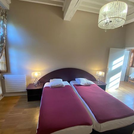 Demeures Et Chateaux L'Abbaye Caladoise - Anciennement Hostellerie Ferme Du Poulet Villefranche-sur-Saône Rom bilde