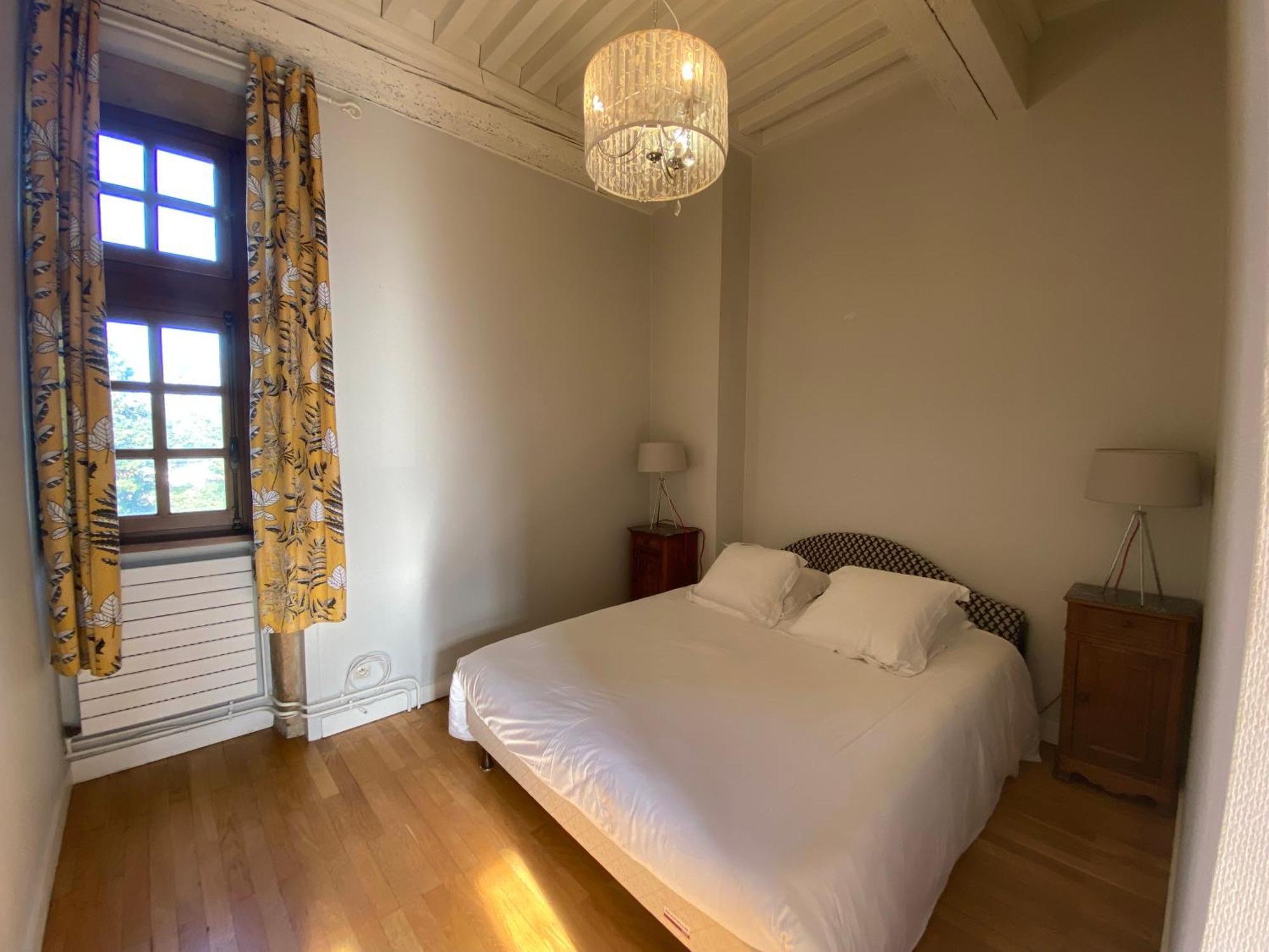Demeures Et Chateaux L'Abbaye Caladoise - Anciennement Hostellerie Ferme Du Poulet Villefranche-sur-Saône Rom bilde