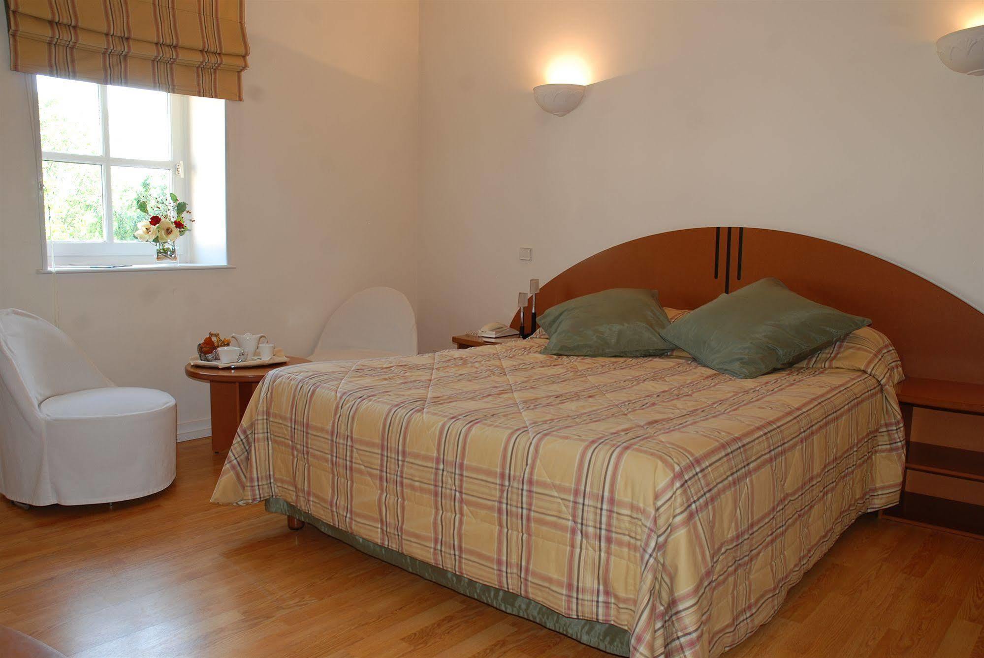 Demeures Et Chateaux L'Abbaye Caladoise - Anciennement Hostellerie Ferme Du Poulet Villefranche-sur-Saône Eksteriør bilde